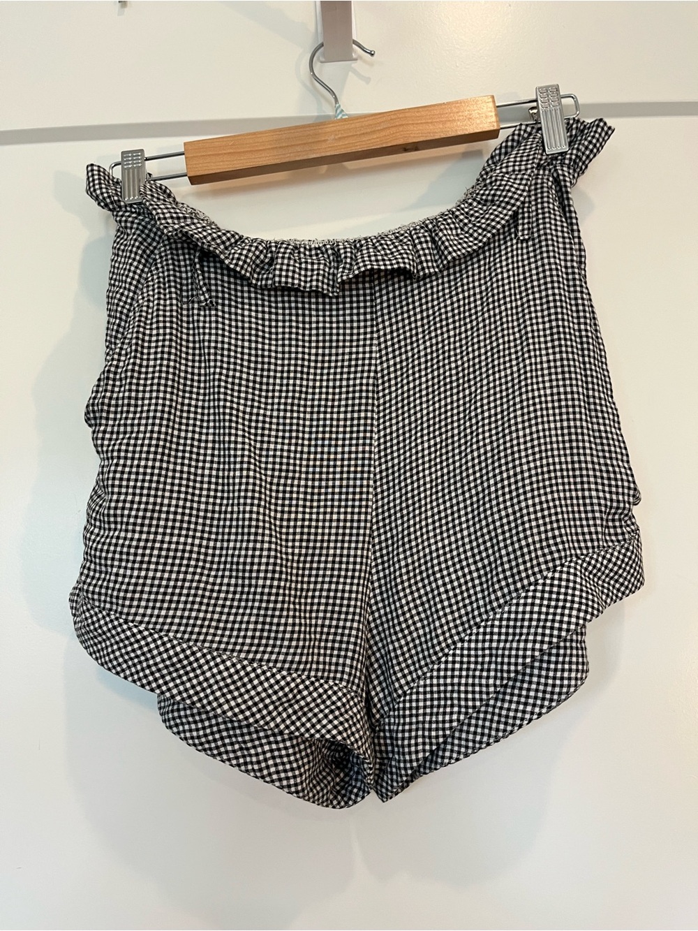 The Lady and the Sailor Black White gingham retro feminine ruffle summer shorts